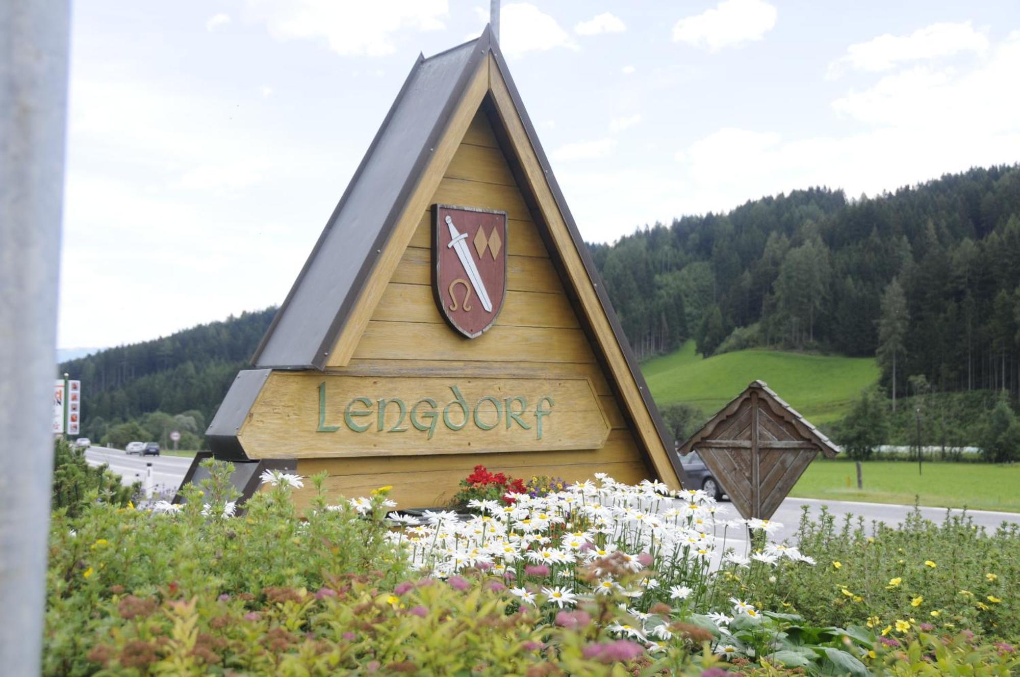 Haus Lukasser Grobming Bagian luar foto